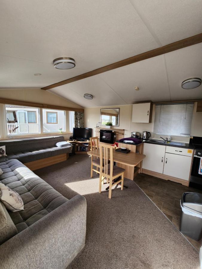 Lakeside Cotswold Holiday Home 赛伦塞斯特 外观 照片