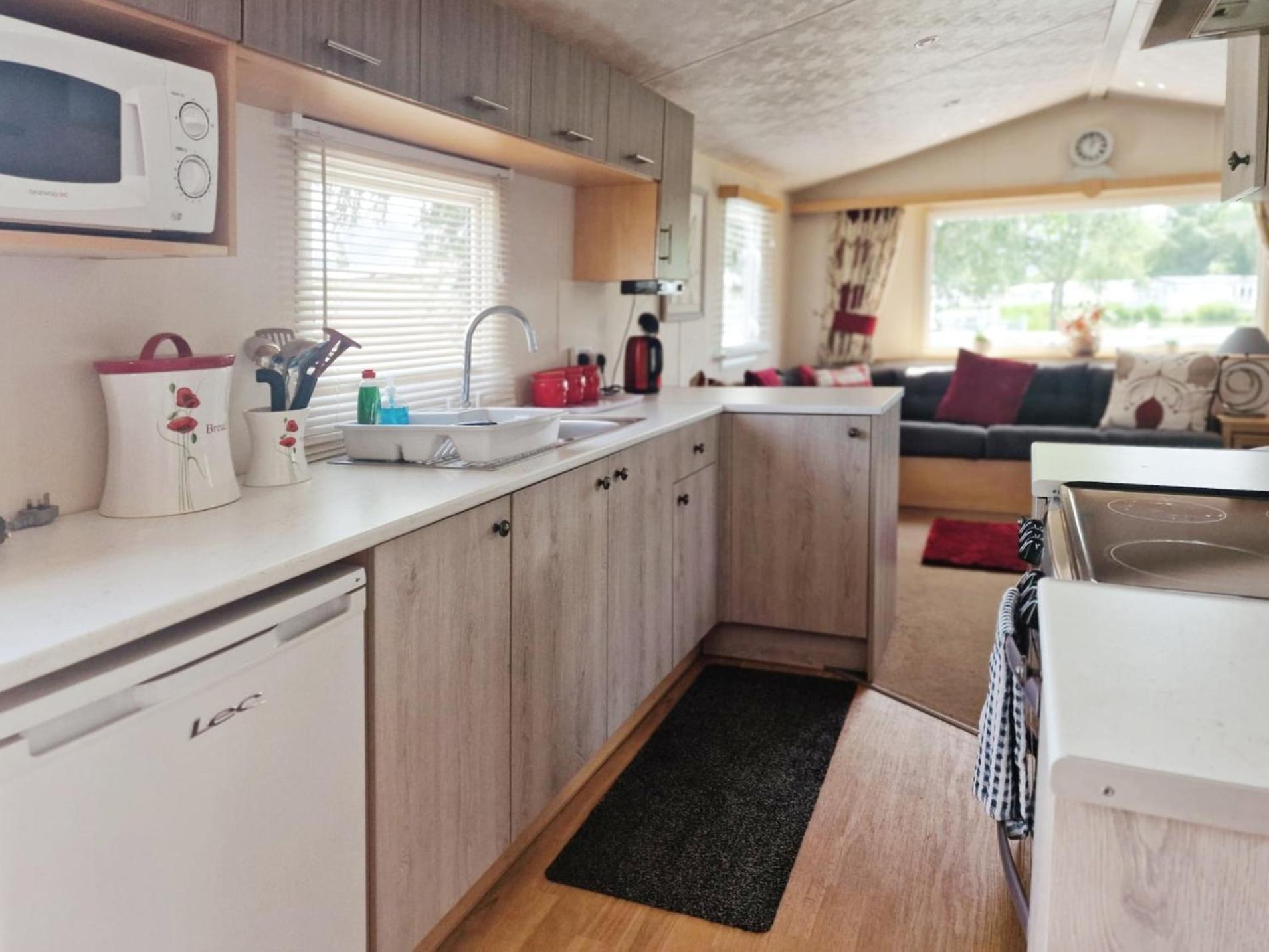 Lakeside Cotswold Holiday Home 赛伦塞斯特 外观 照片
