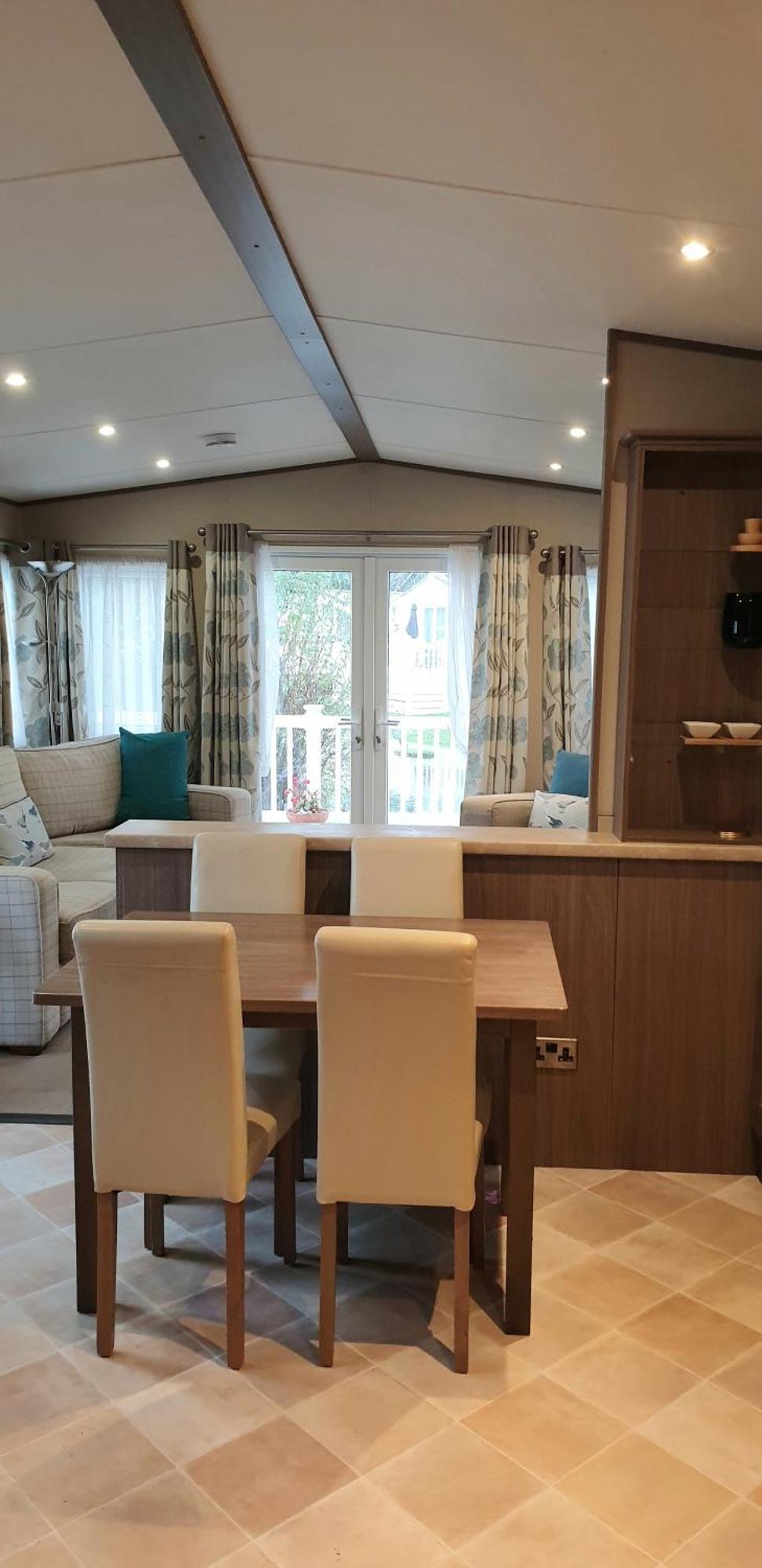 Lakeside Cotswold Holiday Home 赛伦塞斯特 客房 照片