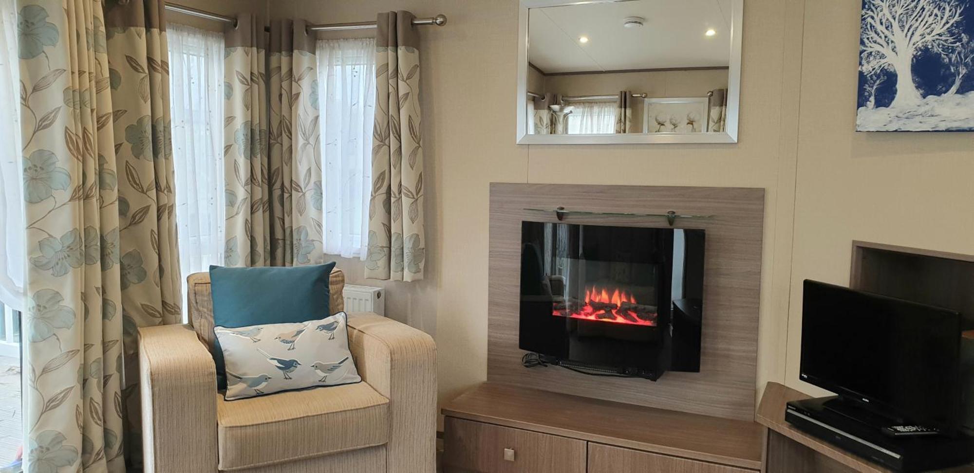 Lakeside Cotswold Holiday Home 赛伦塞斯特 客房 照片